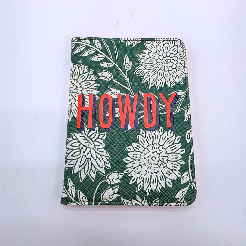 Pencil & Paper Co for Anthropologie Howdy Passport Holder Green Floral Travel